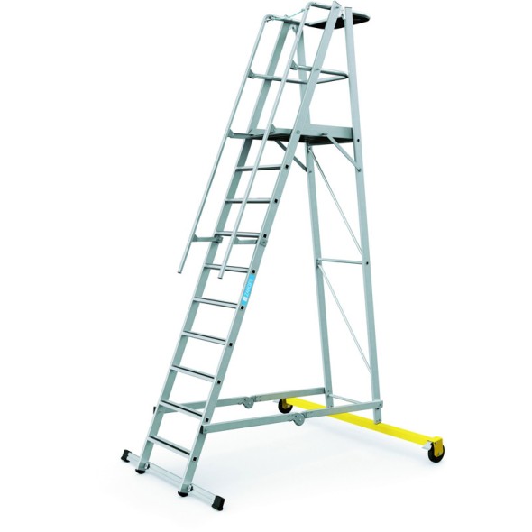 Hliníkový skladací plošinový rebrík, 10 priečok, výška plošiny 2,6 m