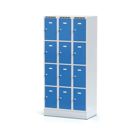 Kovová šatní skříňka na soklu s úložnými boxy, 12 boxů, modré dveře, otočný zámek