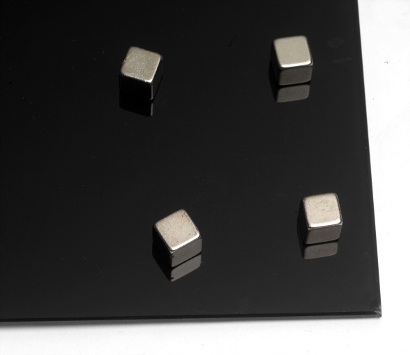 Sada extra silných magnetů pro skleněné magnetické tabule, 4 ks