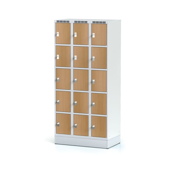 Šatní skříňka na soklu s úložnými boxy, 15 boxů 300 mm, laminované dveře buk, cylindrický zámek