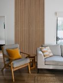 Dřevěný akustický panel, 2400 x 600 mm, černý podklad, bříza