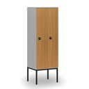 Holzspind S4 mit Beinen, 2 Abteile, 1871 x 600 x 500 mm, zerlegt, RFID-Schloss, grau/Buche