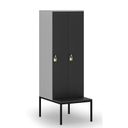 Holzspind S4 mit Sitzbank, 2 Abteile, 1871 x 600 x 500/800 mm, zerlegt, Drehriegelschloss, grau/Graphit