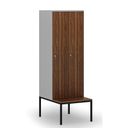 Holzspind S4 mit Sitzbank, 2 Abteile, 1871 x 600 x 500/800 mm, zerlegt, Zylinderschloss, grau/Nussbaum