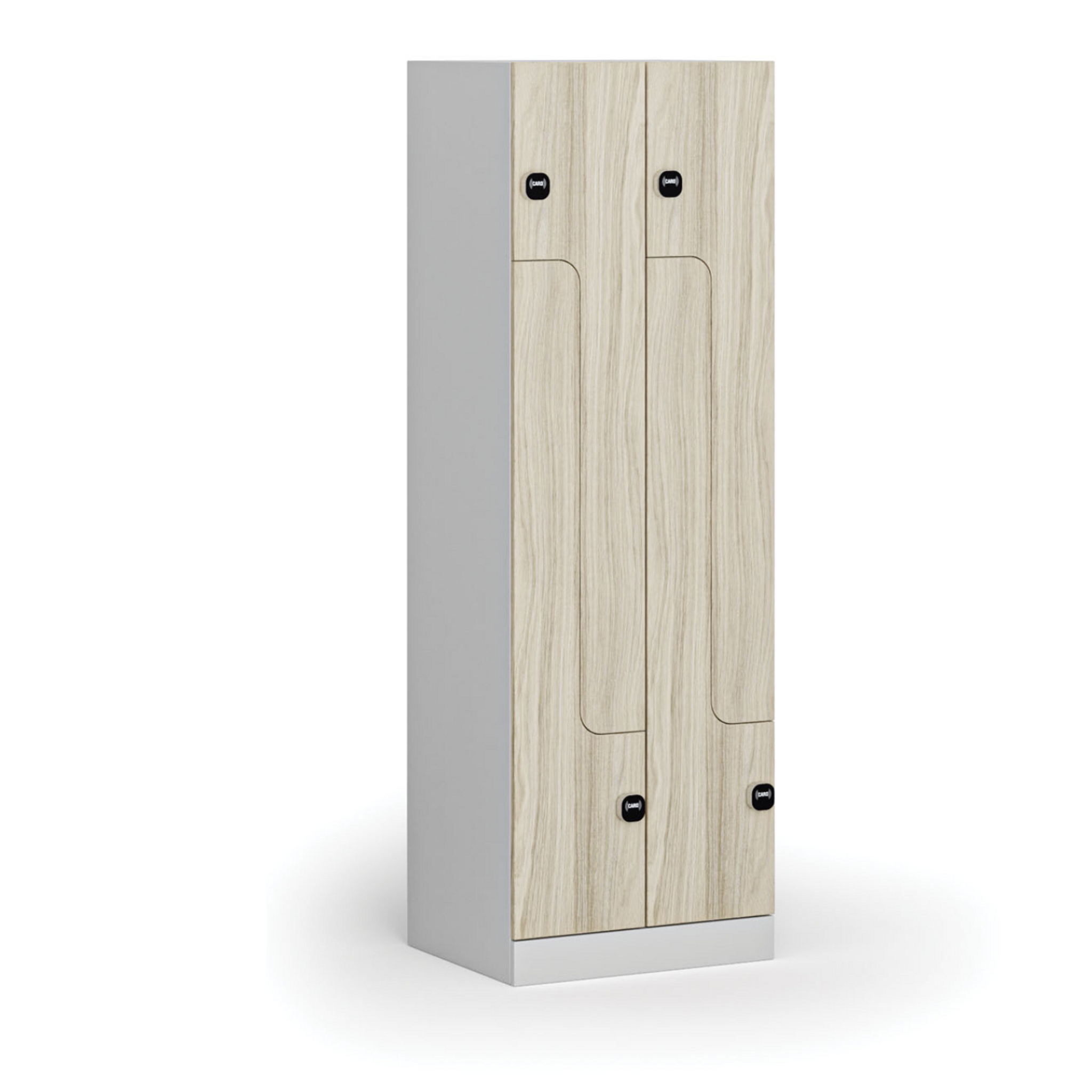 Kovová šatníková skrinka S1 Z, 4 oddiely, 1850 x 600 x 500 mm, zámok s čítačkou RFID kariet, laminované dvere, dub prírodný