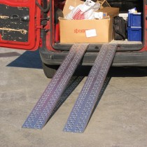Hliníkové nájazdové rampy, pár, 2500x300 mm, 500 kg