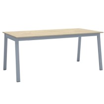 Kancelársky pracovný stôl PRIMO BASIC, sivostrieborná podnož 1800 x 900 mm, dub prírodný