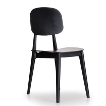 Plastová jedálenská stolička SIMPLY, čierna