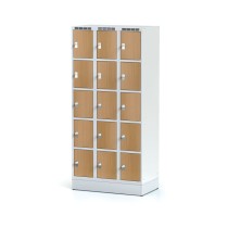 Šatníková skrinka na sokli s úložnými boxami, 15 boxov 300 mm, laminované dvere buk, cylindrický zámok
