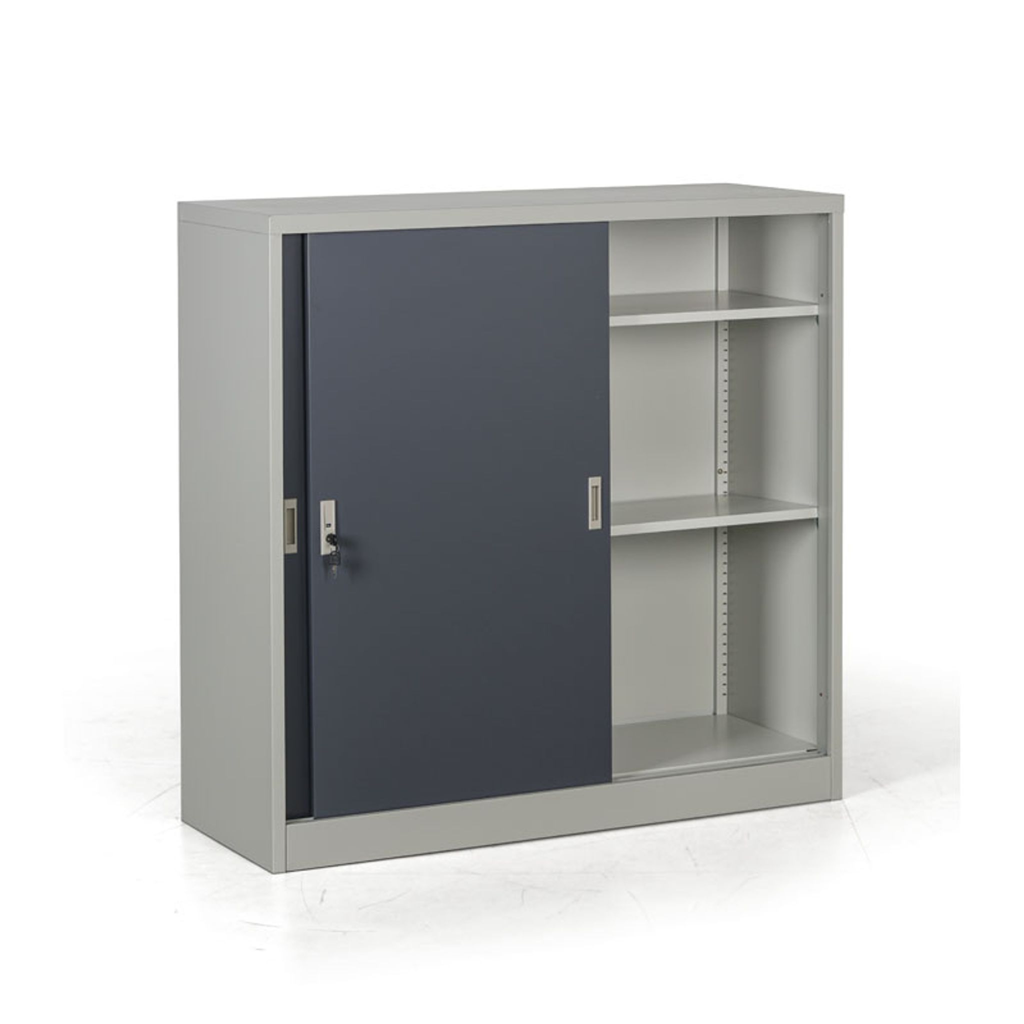 Metallschrank mit Schiebtür, zerlegt, 2 Regalböden, 1200 x 1200 x 450 mm