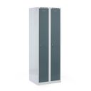 Metalowa szafka ubraniowa na cokole, 2-drzwiowa, 1800 x 600 x 500 mm, zamek cylindryczny, drzwi ciemnoszare