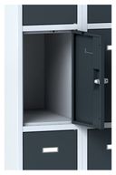 Schließfachschrank S6 auf Sockel, 12 Fächer, 1920 x 900 x 500 mm, Zylinderschloss, dunkelgraue Tür