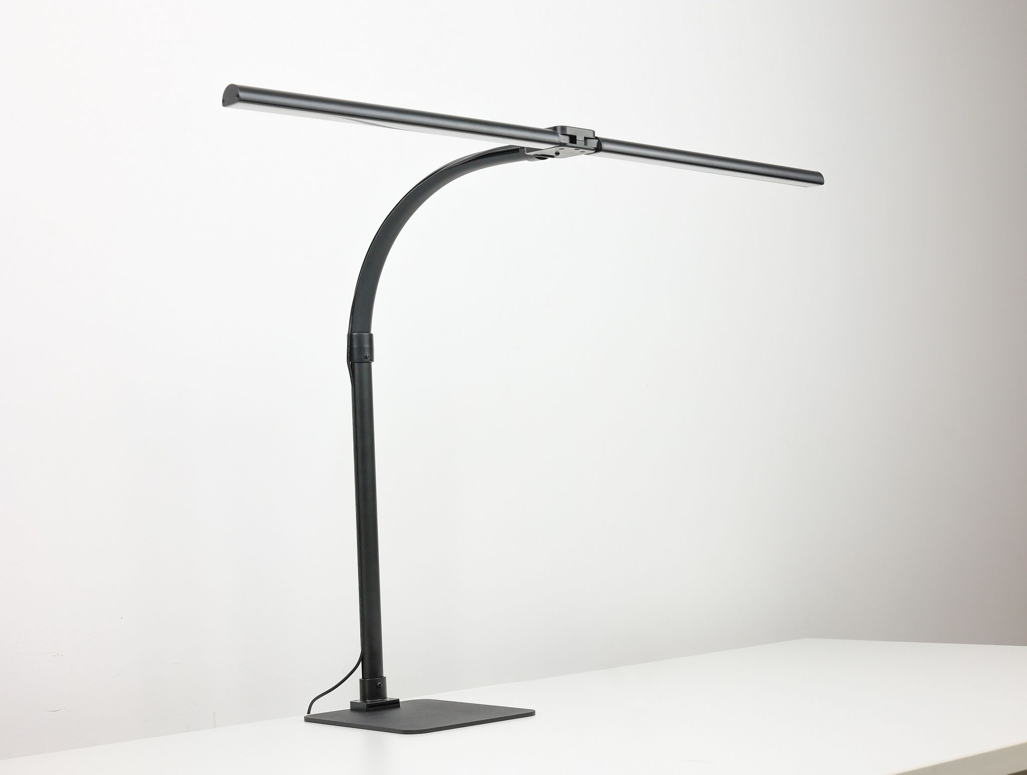 Stolní LED lampa ALVARO, základna, dálkový ovladač
