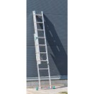 Aluminiowa trzyczęściowa drabina uniwersalna ALVE EUROSTYL przystosowana do używania na schodach, 3x7 szczebli, długość 3,99 m