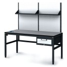 Antistatický dielenský ESD stôl s perfopanelom a policami, 1 zásuvkový box na náradie, 1600x800x745-985 mm