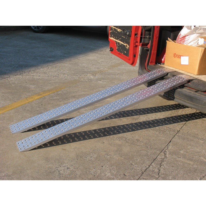 Hliníkové nájazdové rampy, pár, 2000x200 mm, 230 kg