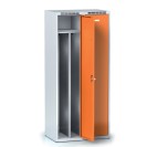 Kovová šatníková skrinka s medzistenou, 2-dverová, oranžové dvere, cylindrický zámok